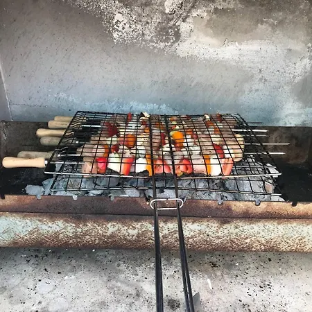 Amelia With Private Pool , Wifi & Bbq, * Paralímni